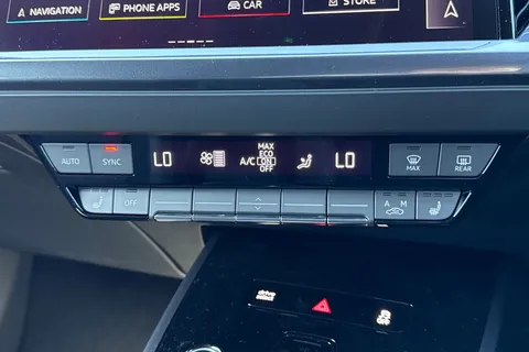 Audi Q4 e-tron 40 Black Edition Auto 5dr 63kWh Thumbnail #22