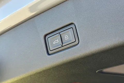 Audi Q4 e-tron 40 Black Edition Auto 5dr 63kWh Thumbnail #27
