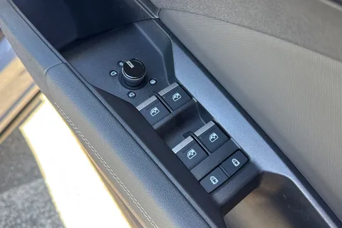 Audi Q4 e-tron 40 Black Edition Auto 5dr 63kWh Thumbnail #30