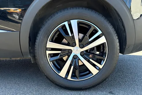 MT23UDE PEUGEOT 5008 1.5 BlueHDi GT EAT Euro 6 (s/s) 5dr Thumbnail #23