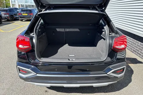 DY73UAR Audi Q2 Sport 30 TFSI  110 PS 6-speed Thumbnail #7