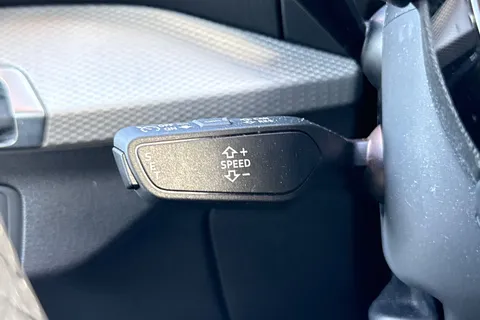 DY73UAR Audi Q2 Sport 30 TFSI  110 PS 6-speed Thumbnail #35