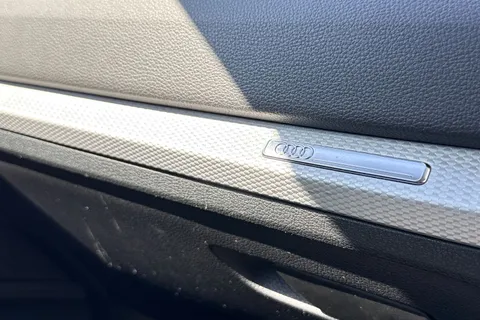 DY73UAR Audi Q2 Sport 30 TFSI  110 PS 6-speed Thumbnail #41