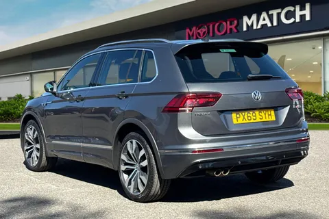 PX69SYH Volkswagen Tiguan 2.0 TDI R-Line Tech DSG Euro 6 (s/s) 5dr Thumbnail #3