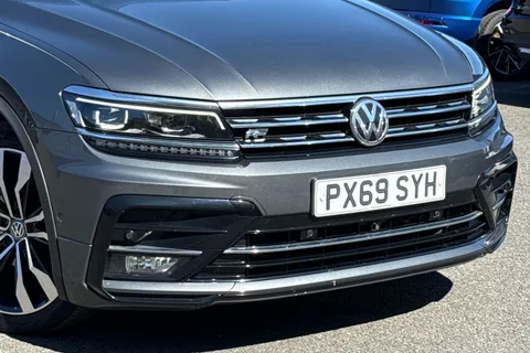 PX69SYH Volkswagen Tiguan 2.0 TDI R-Line Tech DSG Euro 6 (s/s) 5dr Thumbnail #10