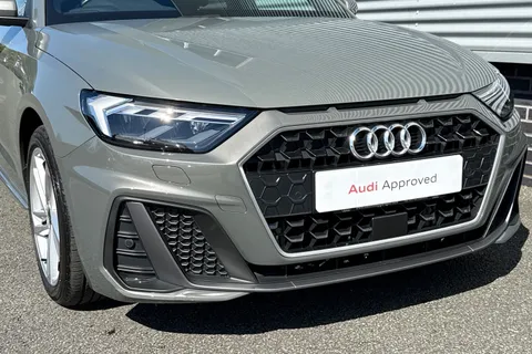 DS23ZYY Audi A1 S line 30 TFSI  110 PS 6-speed Thumbnail #10