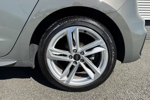 DS23ZYY Audi A1 S line 30 TFSI  110 PS 6-speed Thumbnail #13