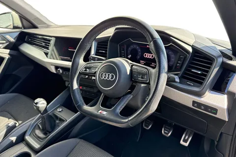 DS23ZYY Audi A1 S line 30 TFSI  110 PS 6-speed Thumbnail #15