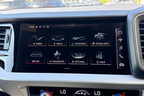 DS23ZYY Audi A1 S line 30 TFSI  110 PS 6-speed Thumbnail #18