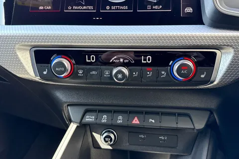 DS23ZYY Audi A1 S line 30 TFSI  110 PS 6-speed Thumbnail #23