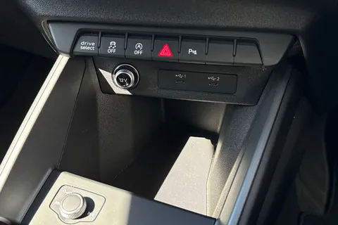 DS23ZYY Audi A1 S line 30 TFSI  110 PS 6-speed Thumbnail #37