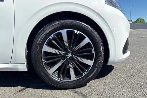 BH19WYY PEUGEOT 208 1.2 PureTech Tech Edition Euro 6 (s/s) 5dr Thumbnail #11