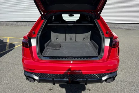  Audi RS Q8 4.0 TFSI V8 Performance Carbon Vorsprung Tiptronic quattro Euro 6 (s/s) 5dr Thumbnail #7