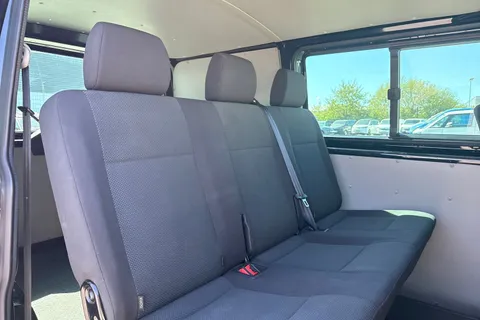 AO69NYX Volkswagen Transporter 2.0 TDI BMT 150 Highline Kombi Van DSG Thumbnail #19