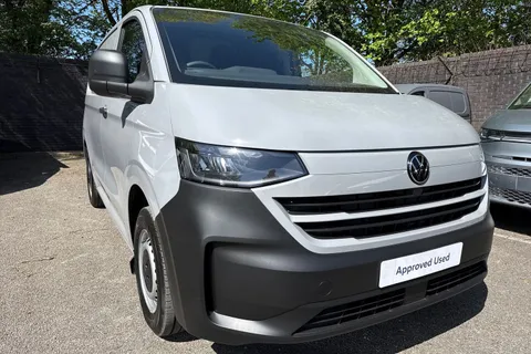 PE26ZDU Volkswagen Transporter 2.0 TDI 110 Commerce Van Thumbnail #9