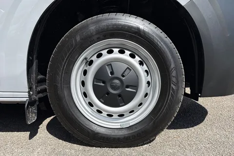 PE26ZDU Volkswagen Transporter 2.0 TDI 110 Commerce Van Thumbnail #10