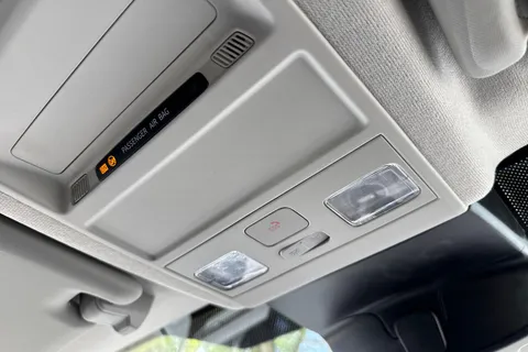 PE26ZDU Volkswagen Transporter 2.0 TDI 110 Commerce Van Thumbnail #49