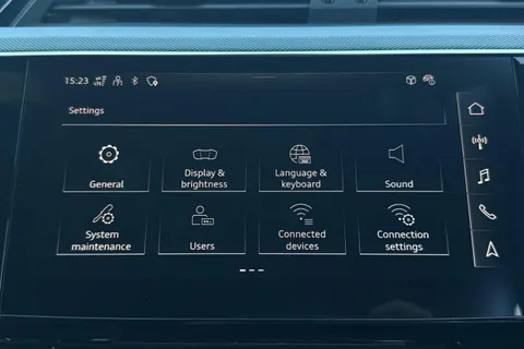 PG23LTO Audi Q8 300kW 55 Quattro 114kWh Black Edition 5dr Auto Thumbnail #60