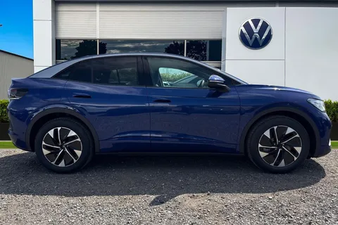  Volkswagen ID.4 Pro 77kWh Match Auto 4Motion 5dr Thumbnail #3