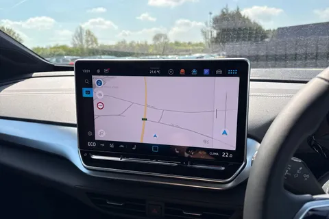  Volkswagen ID.4 Pro 77kWh Match Auto 4Motion 5dr Thumbnail #11