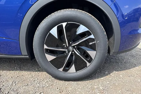  Volkswagen ID.4 Pro 77kWh Match Auto 4Motion 5dr Thumbnail #21