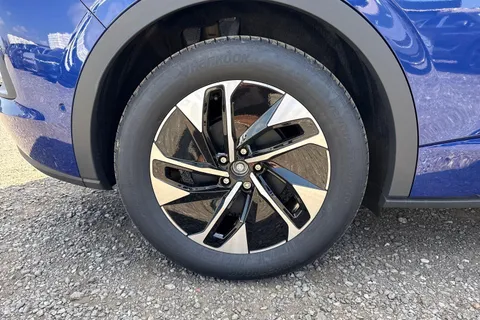  Volkswagen ID.4 Pro 77kWh Match Auto 4Motion 5dr Thumbnail #22