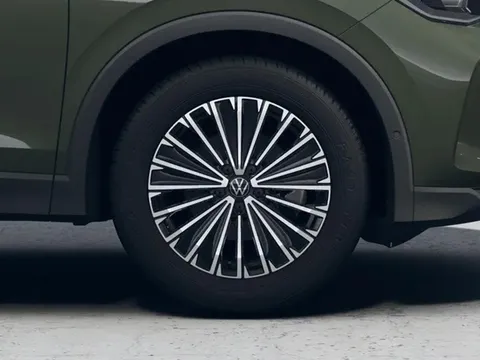  Volkswagen Tiguan 1.5 TSI eHybrid 19.7kWh Match DSG Euro 6 (s/s) 5dr Thumbnail #7