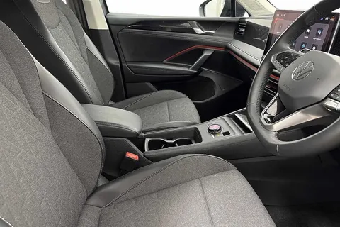 GL25FLJ Volkswagen Tiguan 1.5 TSI eHybrid Match 5dr DSG ⭐Rear camera, Easy Open & Close Electric tail Thumbnail #11