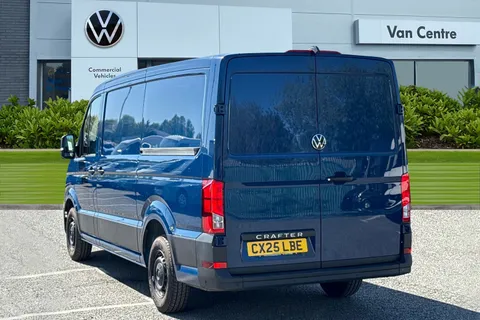 CX25LBE Volkswagen Crafter CR30 MWB Low Roof 140PS Panel Van Thumbnail #3