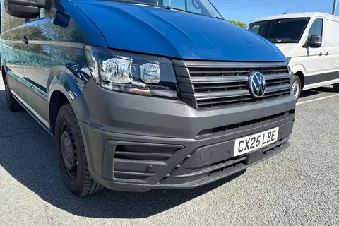 CX25LBE Volkswagen Crafter CR30 MWB Low Roof 140PS Panel Van Thumbnail #9