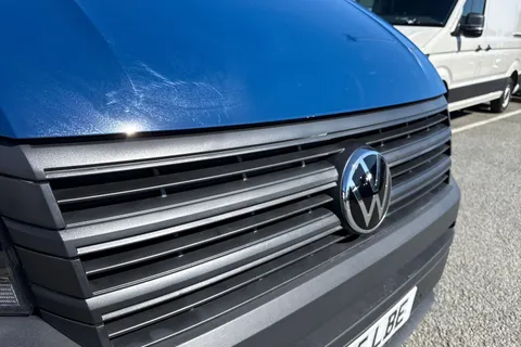 CX25LBE Volkswagen Crafter CR30 MWB Low Roof 140PS Panel Van Thumbnail #25