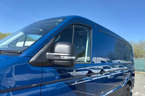 CX25LBE Volkswagen Crafter CR30 MWB Low Roof 140PS Panel Van Thumbnail #26
