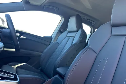 16 of 63 for Audi Q4 e-tron Q4 Sport 45 e-tron quattro 210,00 kW