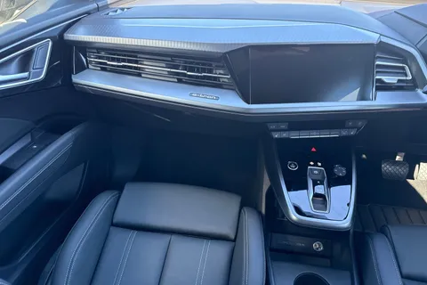20 of 63 for Audi Q4 e-tron Q4 Sport 45 e-tron quattro 210,00 kW