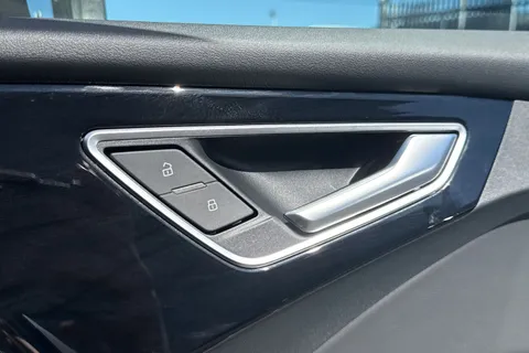 21 of 63 for Audi Q4 e-tron Q4 Sport 45 e-tron quattro 210,00 kW