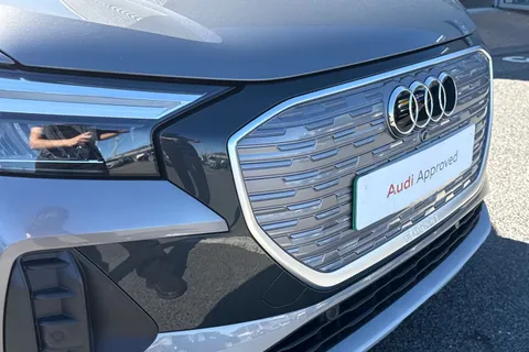 28 of 63 for Audi Q4 e-tron Q4 Sport 45 e-tron quattro 210,00 kW