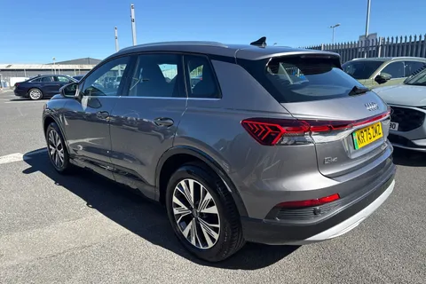 30 of 63 for Audi Q4 e-tron Q4 Sport 45 e-tron quattro 210,00 kW