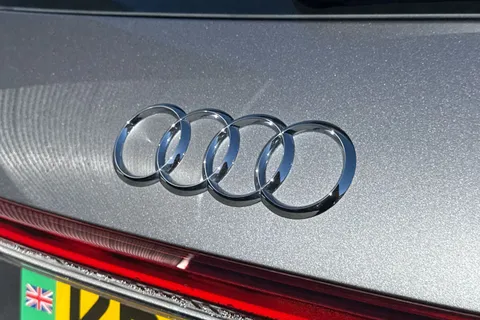 33 of 63 for Audi Q4 e-tron Q4 Sport 45 e-tron quattro 210,00 kW