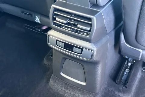 38 of 63 for Audi Q4 e-tron Q4 Sport 45 e-tron quattro 210,00 kW