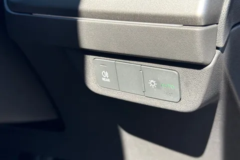 43 of 63 for Audi Q4 e-tron Q4 Sport 45 e-tron quattro 210,00 kW