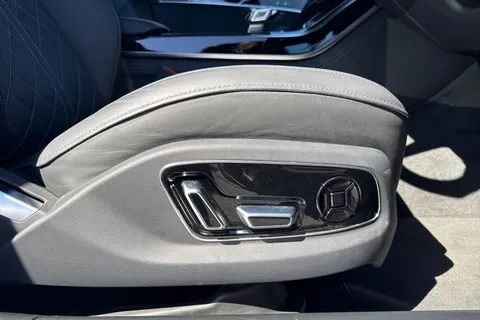 KY25DZV Audi A8 L  S line 60 TFSI e quattro 462 PS tiptronic Thumbnail #49
