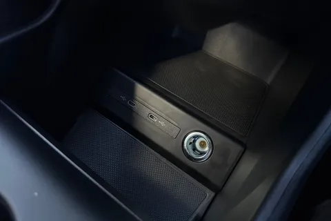56 of 63 for Audi Q4 e-tron Q4 Sport 45 e-tron quattro 210,00 kW