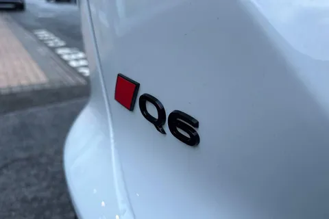 PX75YWB Audi Q6 E-Tron 100kWh Performance S line Auto 5dr Thumbnail #31