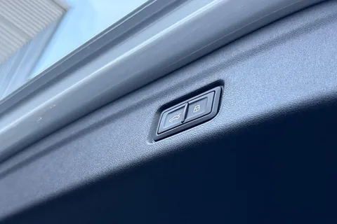 PX75YWB Audi Q6 E-Tron 100kWh Performance S line Auto 5dr Thumbnail #33