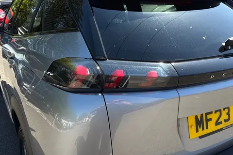 MF23BFP PEUGEOT 2008 1.2 PureTech GT EAT Euro 6 (s/s) 5dr Thumbnail #17