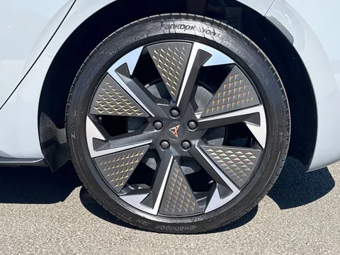 MH75BCO CUPRA Born 240kW e-Boost VZ 79kWh 5dr Auto **Vat Qualifying** Thumbnail #24