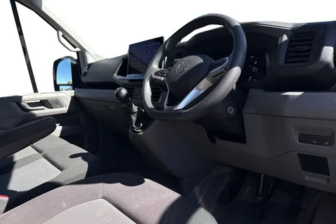 ML74COH Volkswagen Crafter 2.0 TDI 140PS Commerce Plus High Roof Van Thumbnail #9