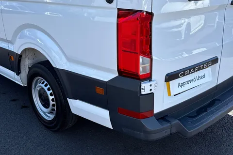 ML74COH Volkswagen Crafter 2.0 TDI 140PS Commerce Plus High Roof Van Thumbnail #17
