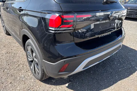  Volkswagen T-Roc 1.0 TSI Match Euro 6 (s/s) 5dr Thumbnail #6