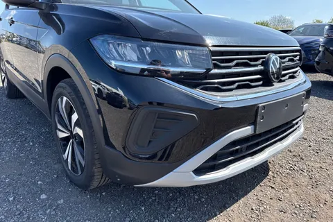  Volkswagen T-Roc 1.0 TSI Match Euro 6 (s/s) 5dr Thumbnail #7